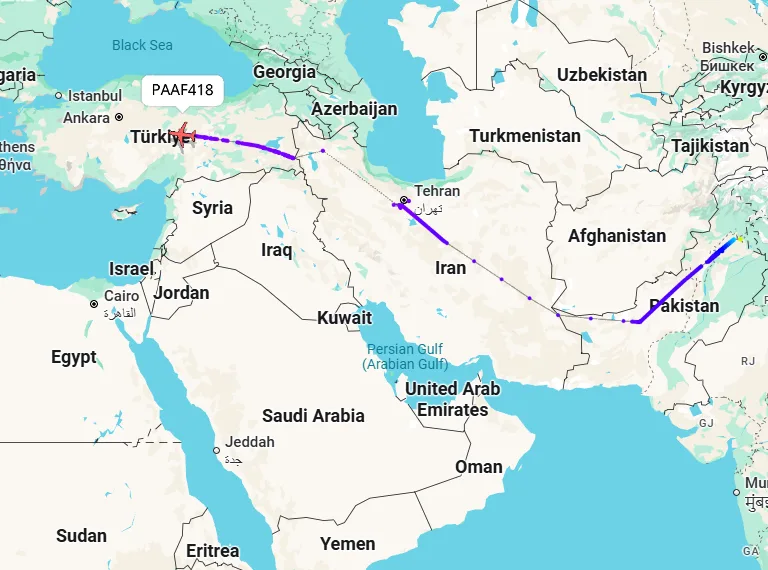 طائرة باكستانية في طريقها إلى "تركيا"