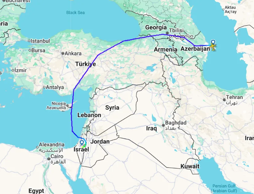 طائرة شحن أذربيجانية تهبط بقاعدة "نيفاتيم"